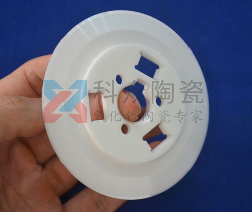 陶瓷刀具的優(yōu)缺點(diǎn)有哪些，我們應(yīng)注意什么？（