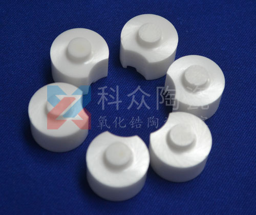 怎樣選擇高質(zhì)量的氧化鋯陶瓷球？